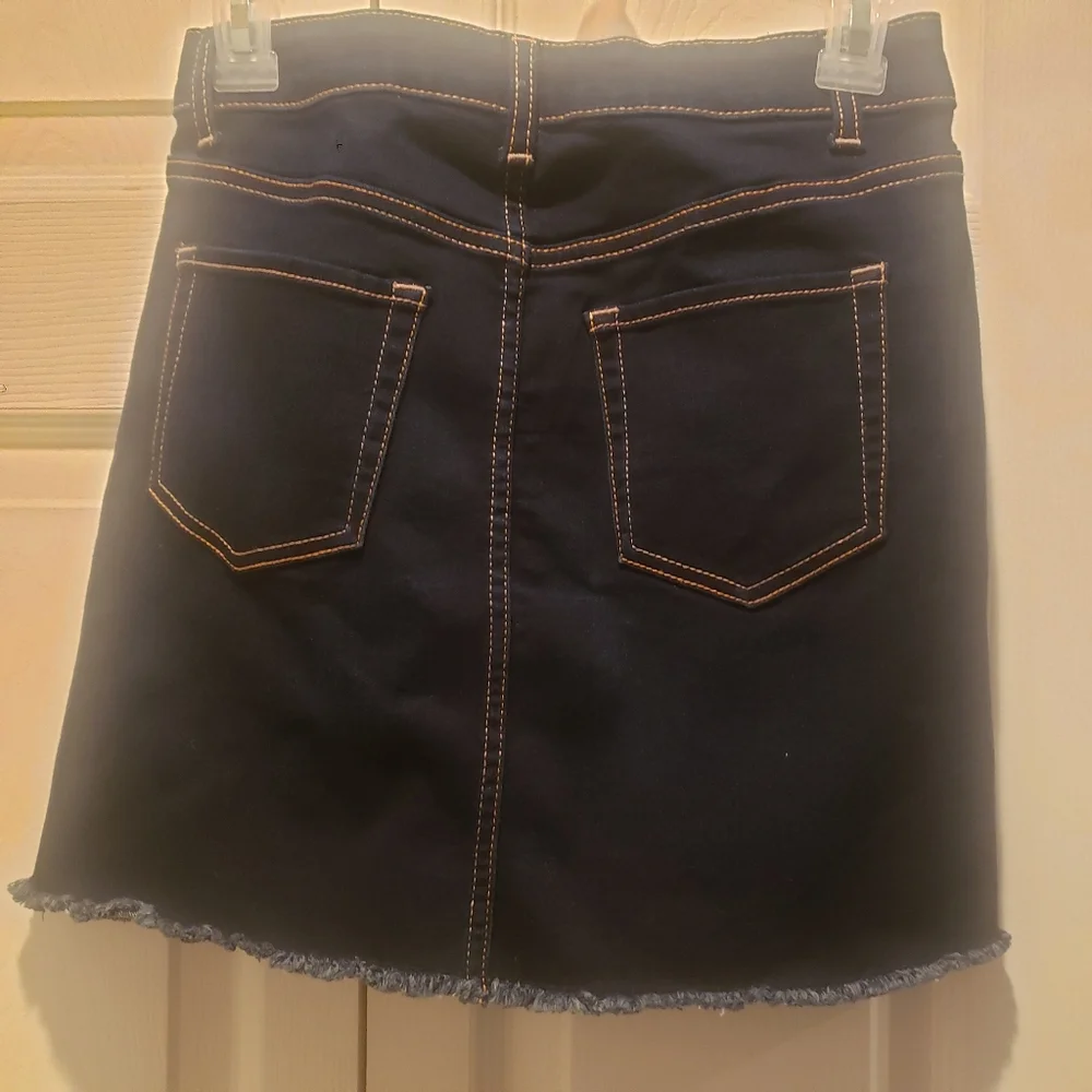 3/$10 No Boundaries junior denim mini skirt - Picture 2 of 4